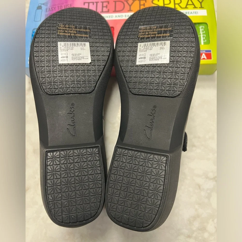 Clarks Black Leather Mary Jane Heels
